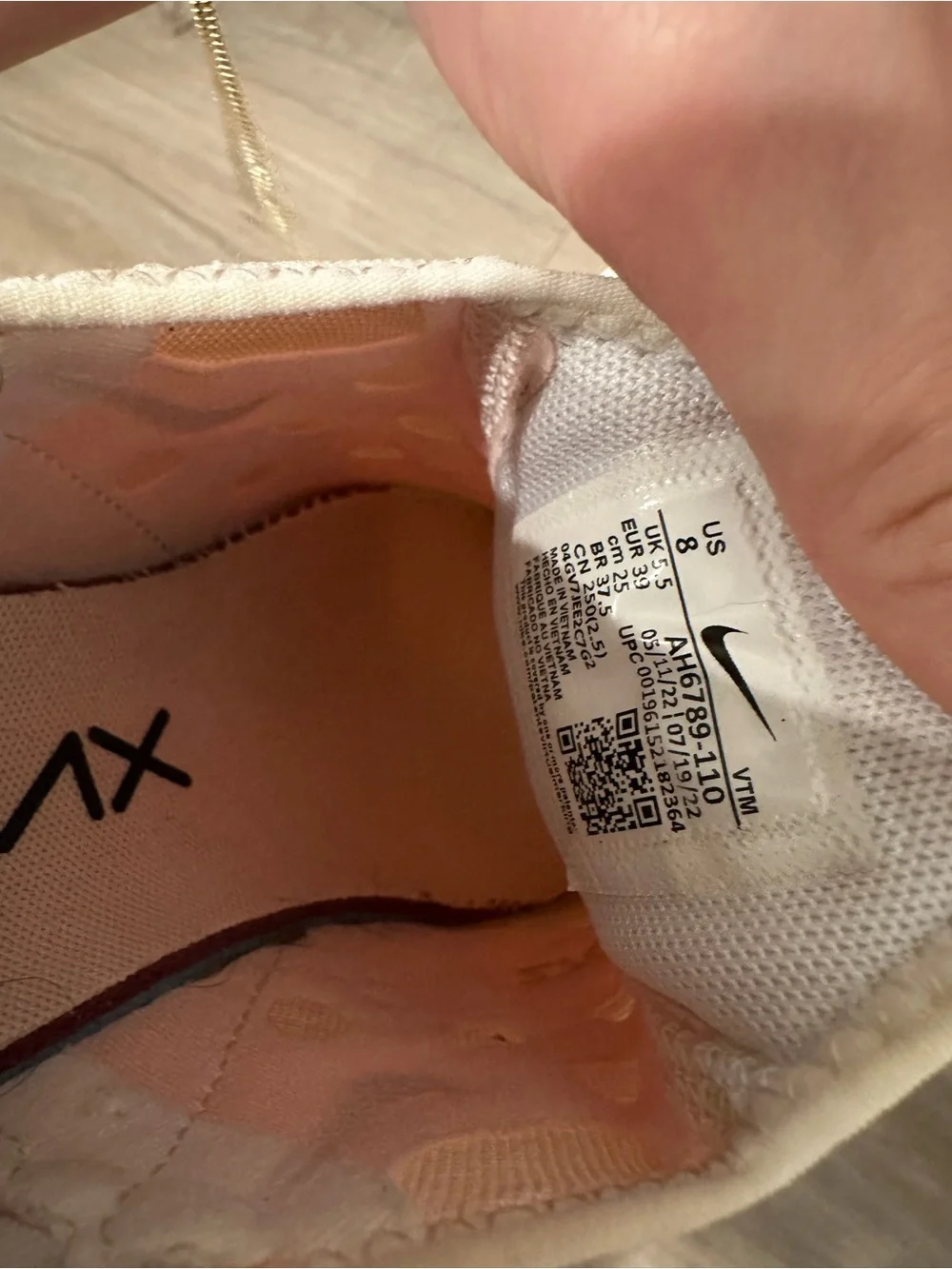 Nike Air Max 270 Sneakers in White and Peach